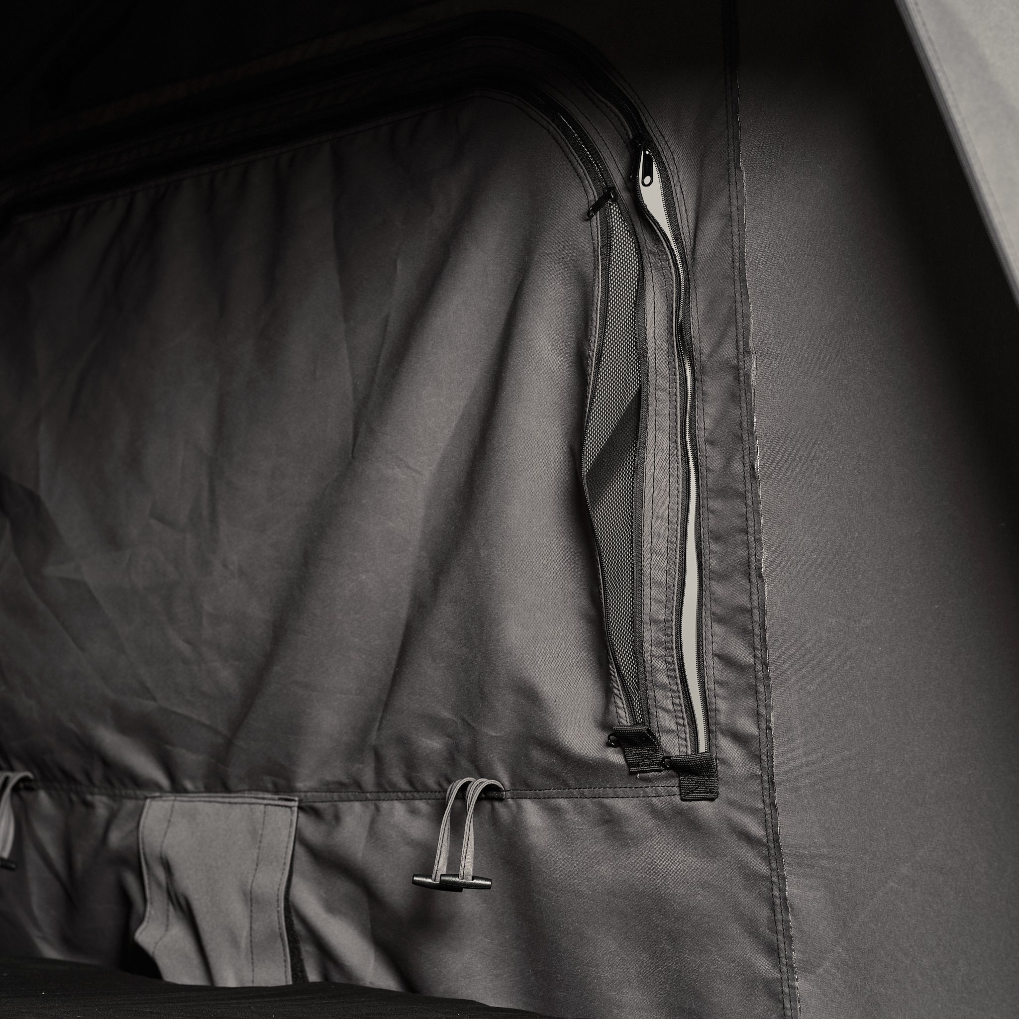 Expedition - Carbon Black